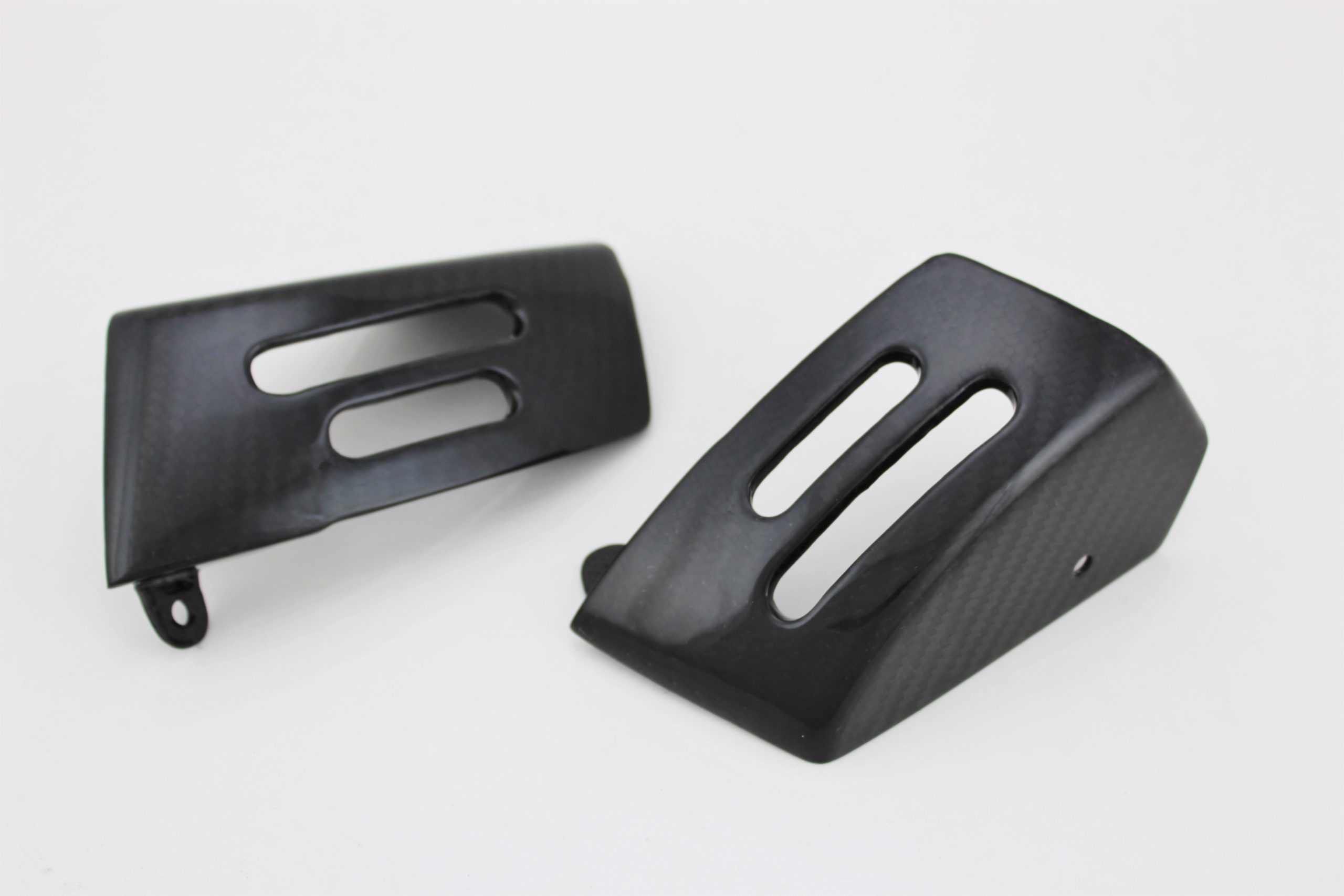 Juego de protectores en fibra de carbono para Moto Guzzi V7 II